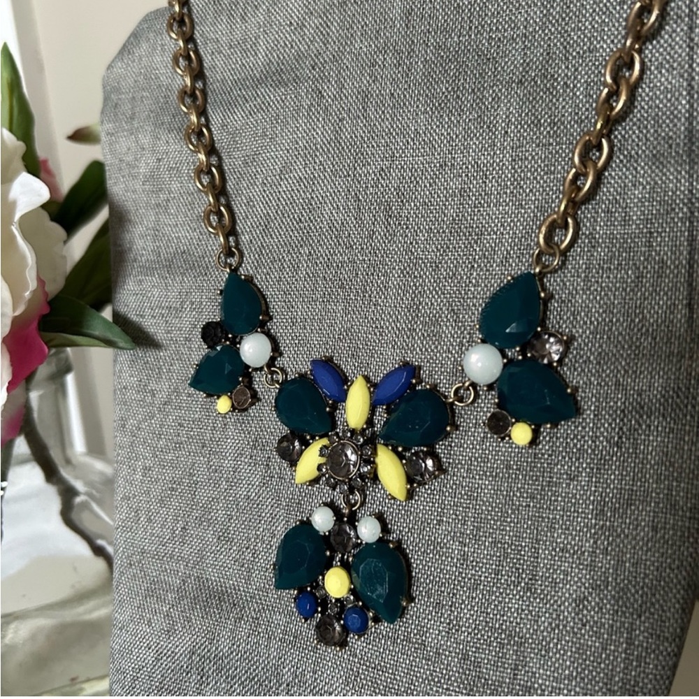 Statement Necklace - Picture 2 of 5